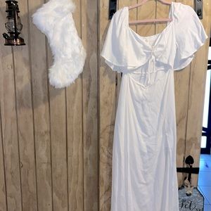 PO: Women’s White Dress.